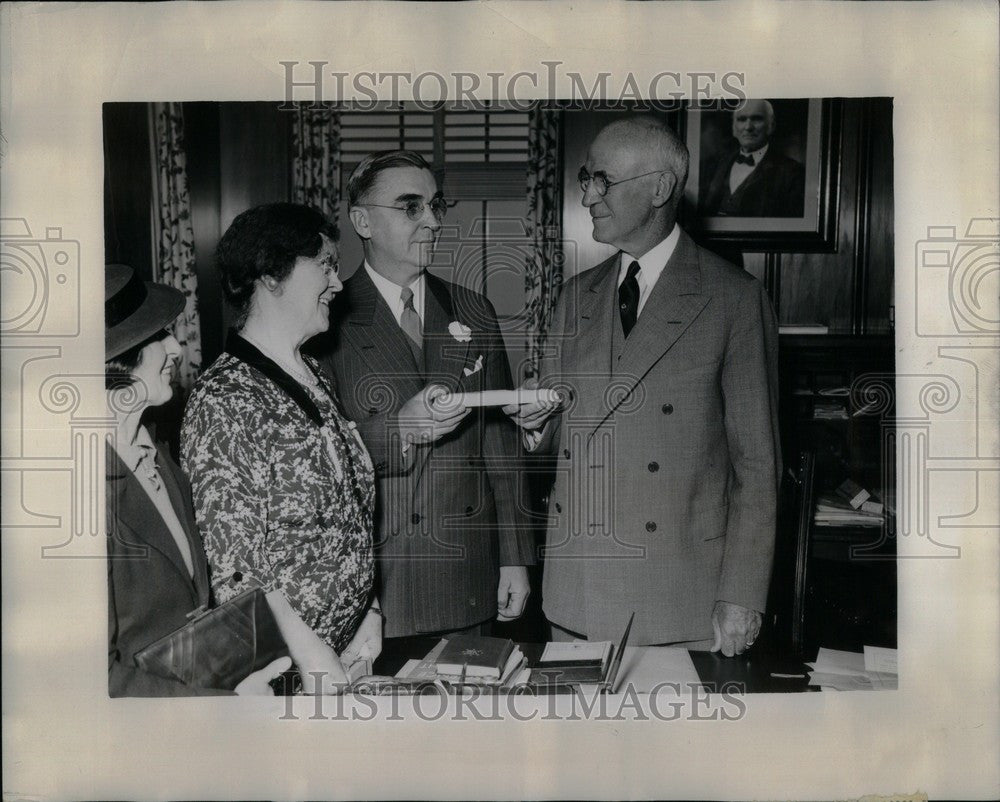 1939 Press Photo Fred T. Murphy President Simon Murphy - Historic Images