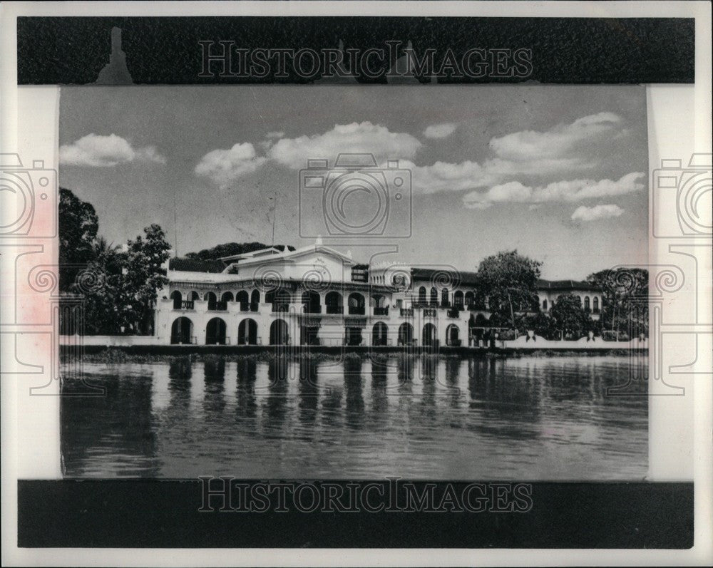 1983 Press Photo Irene Murphy Philippines Palace Imelda - Historic Images