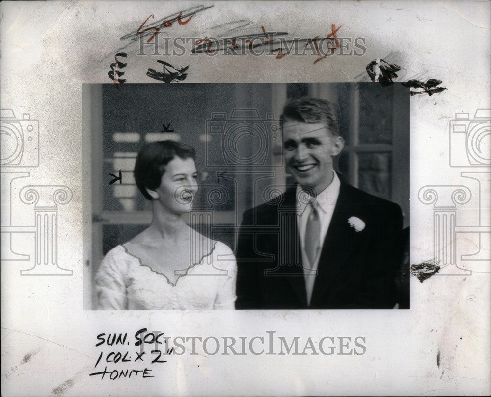 1954 Press Photo Mr. &amp; Mrs. Gilbert Philip Murphy - Historic Images