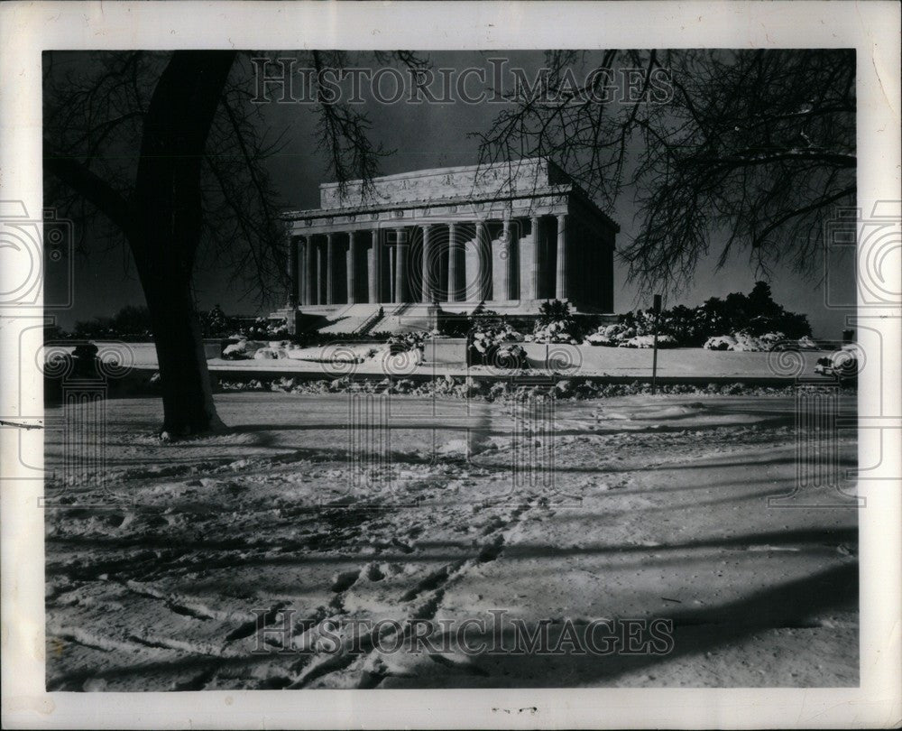 1965 Press Photo THE LINCOLN MEMORIAL - Historic Images