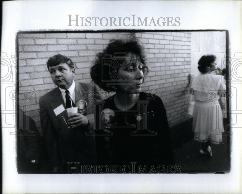 1992 Press Photo Ronnie Liford Diane Gruber Terry Sue - Historic Images