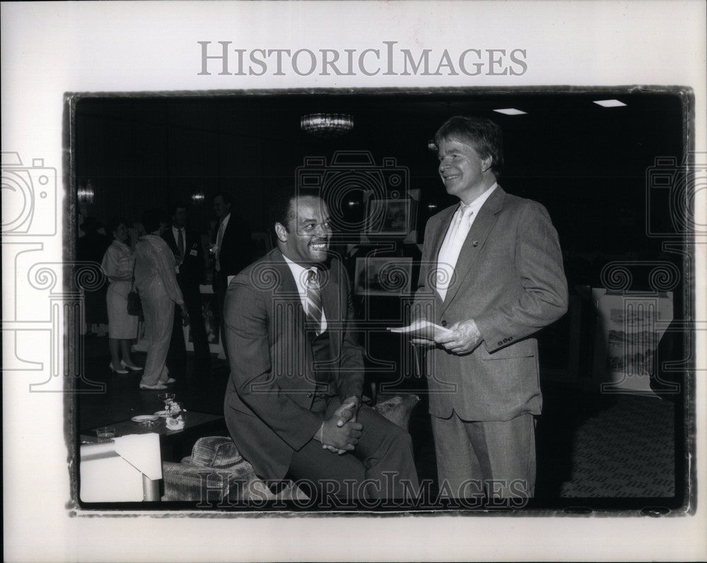 1989 Press Photo Ted Lewis, Theodore Child Ctr Director - Historic Images