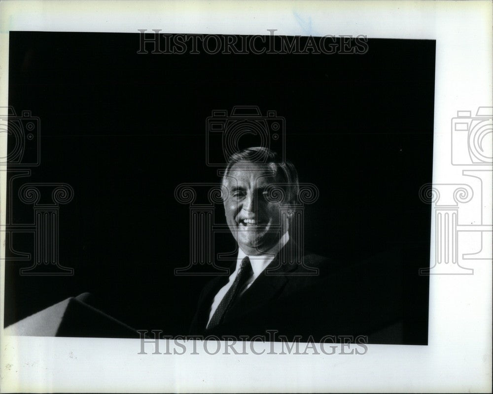 1984 Press Photo Walter Mondale Michigan Election 1984 - Historic Images