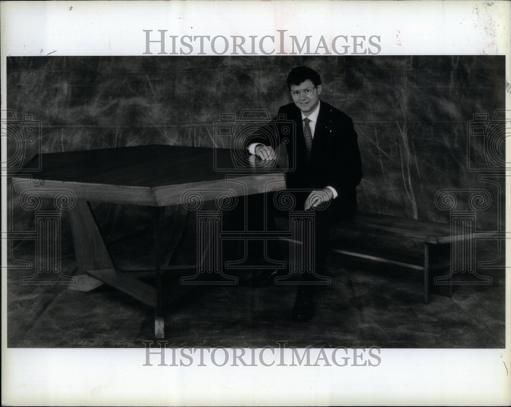 1988 Press Photo Tom Monoghan Owner Domino&#39;s Pizza - Historic Images