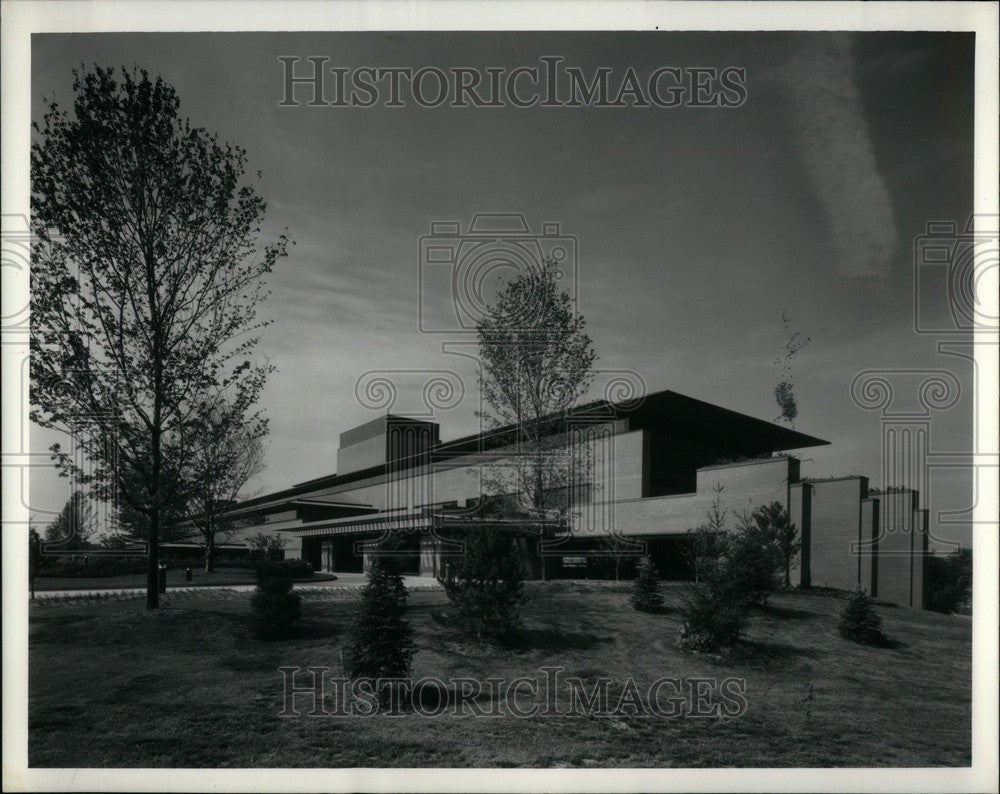 1988 Press Photo Thomas Monaghan - Historic Images