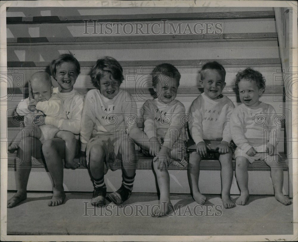 1954 Press Photo Take Hart - Historic Images