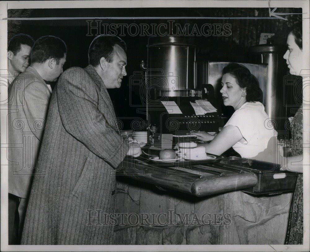 1949 Press Photo Bud Lanker - Historic Images