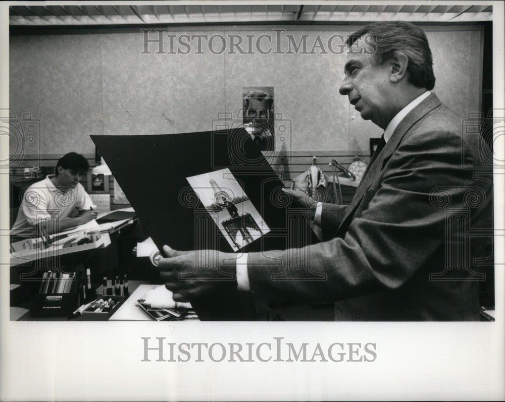 1988 Press Photo Robert Larson Channel 56 - Historic Images