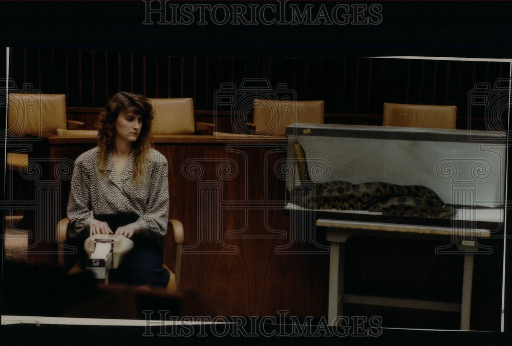 1989 Press Photo Tina Sautils  anaconda Colah Macomb - Historic Images