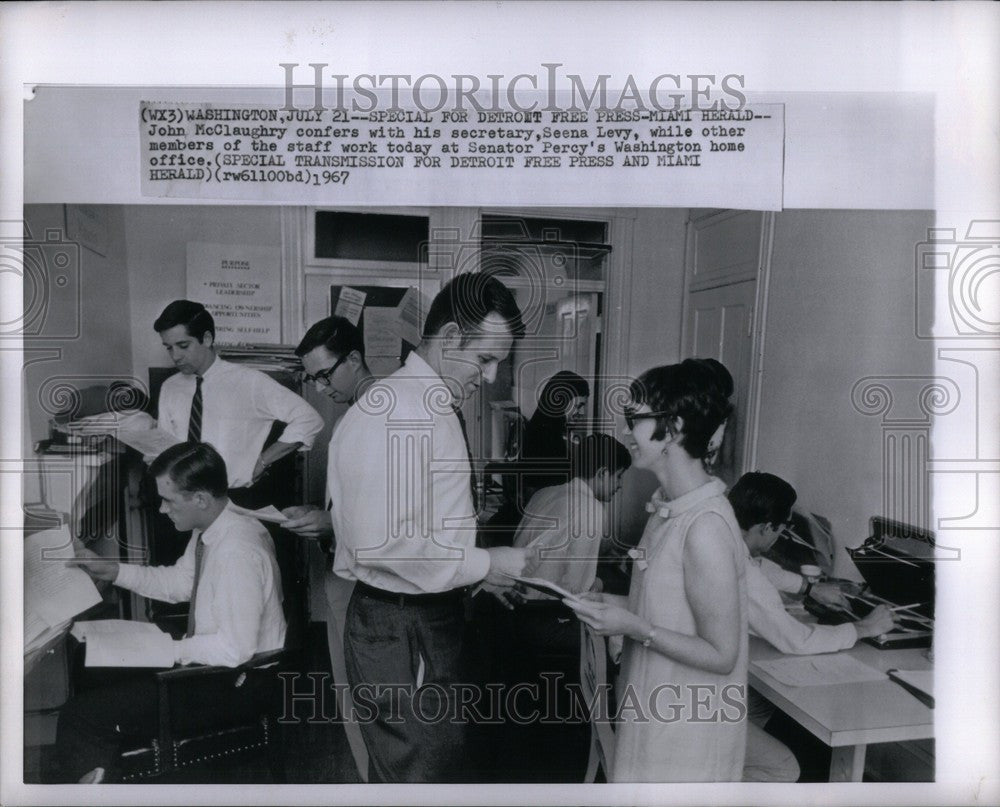 1967 Press Photo John McClaughry Seena Levy - Historic Images