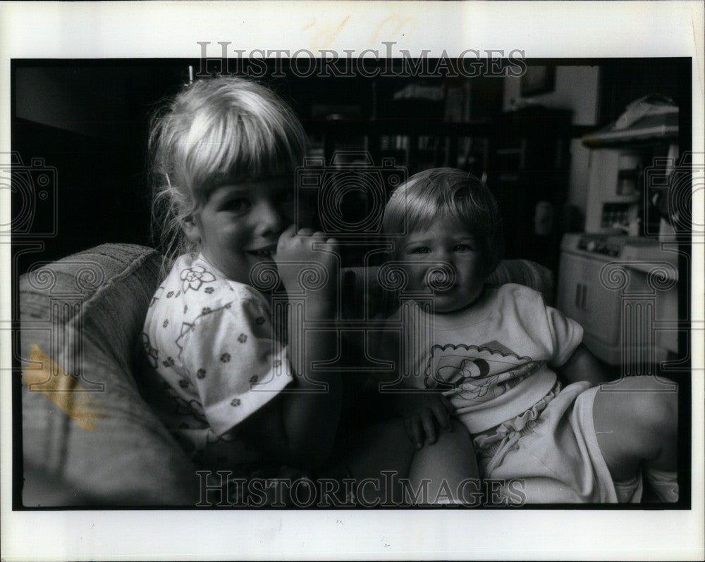 1991 Press Photo Tony Perona&#39;s Family - Historic Images