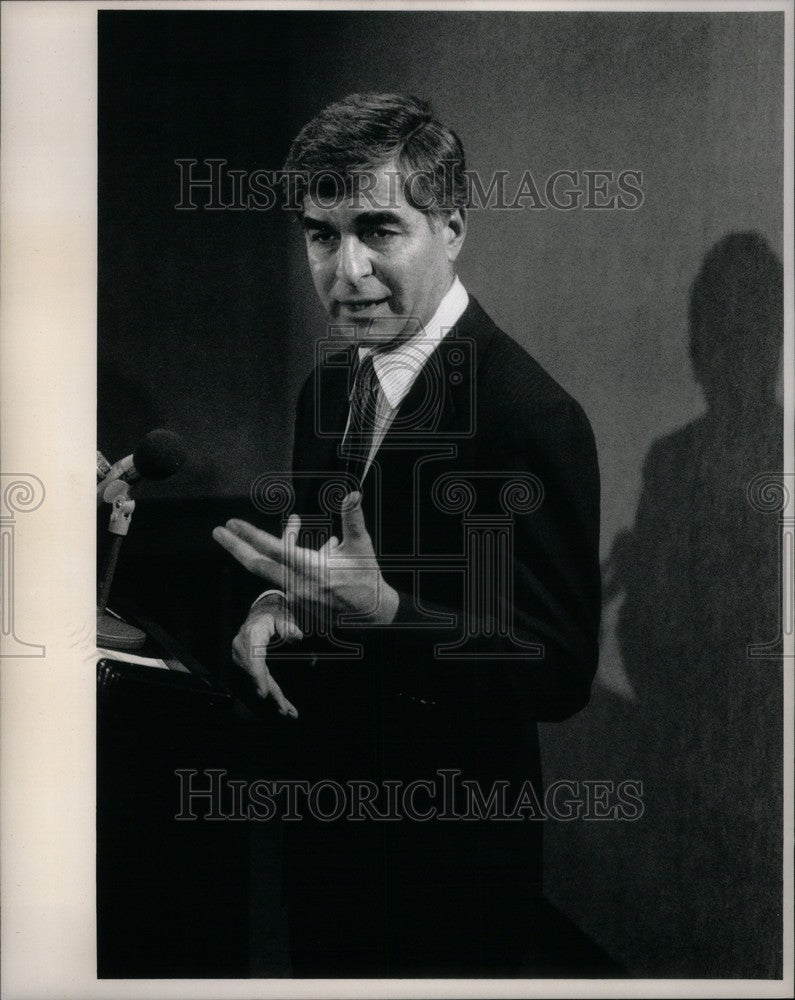 1989 Press Photo Mike Dukasis - Historic Images