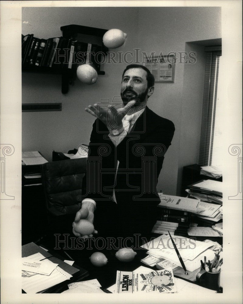 1987 Press Photo Robert Drazin Detroit Lawyer - Historic Images