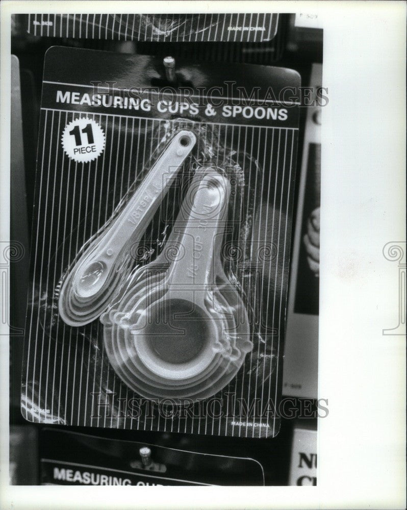 1992 Press Photo Utensils - Measuring cups and spoons - Historic Images