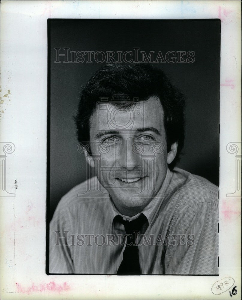 1985 Press Photo Robert Lacey author american - Historic Images