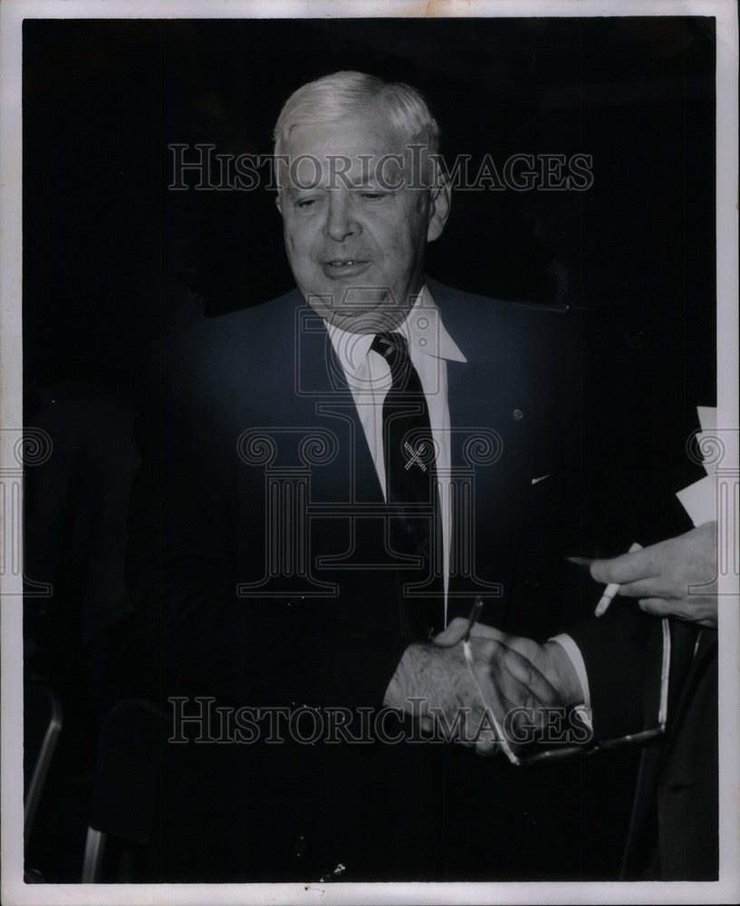 1954 Press Photo C.E. Wilson Businessman Politician - Historic Images