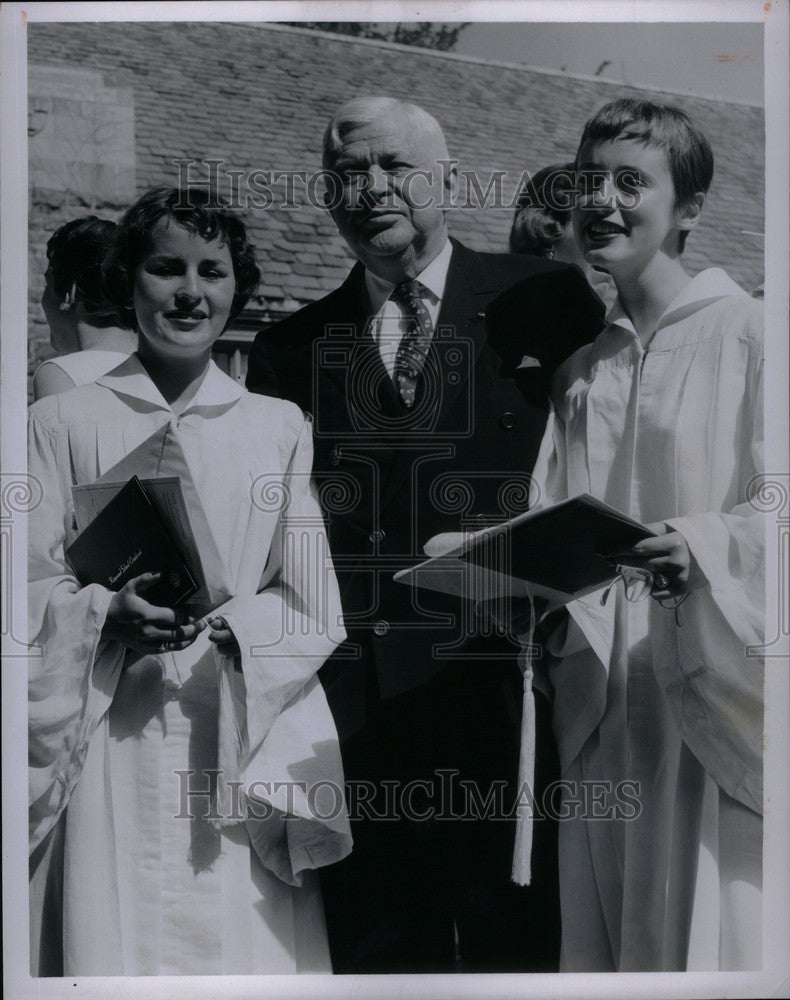 1957 Press Photo C.E.Wilson Secretary - Historic Images