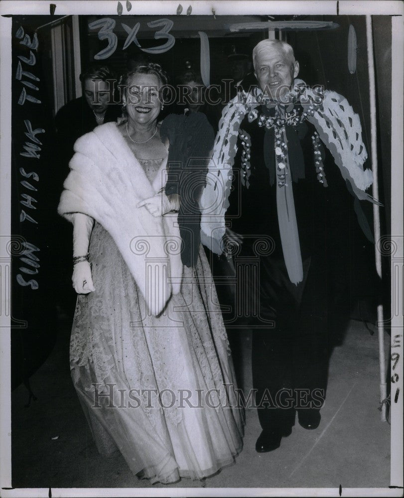 1953 Press Photo MR. AND MRS. Charles E. Wilson - Historic Images