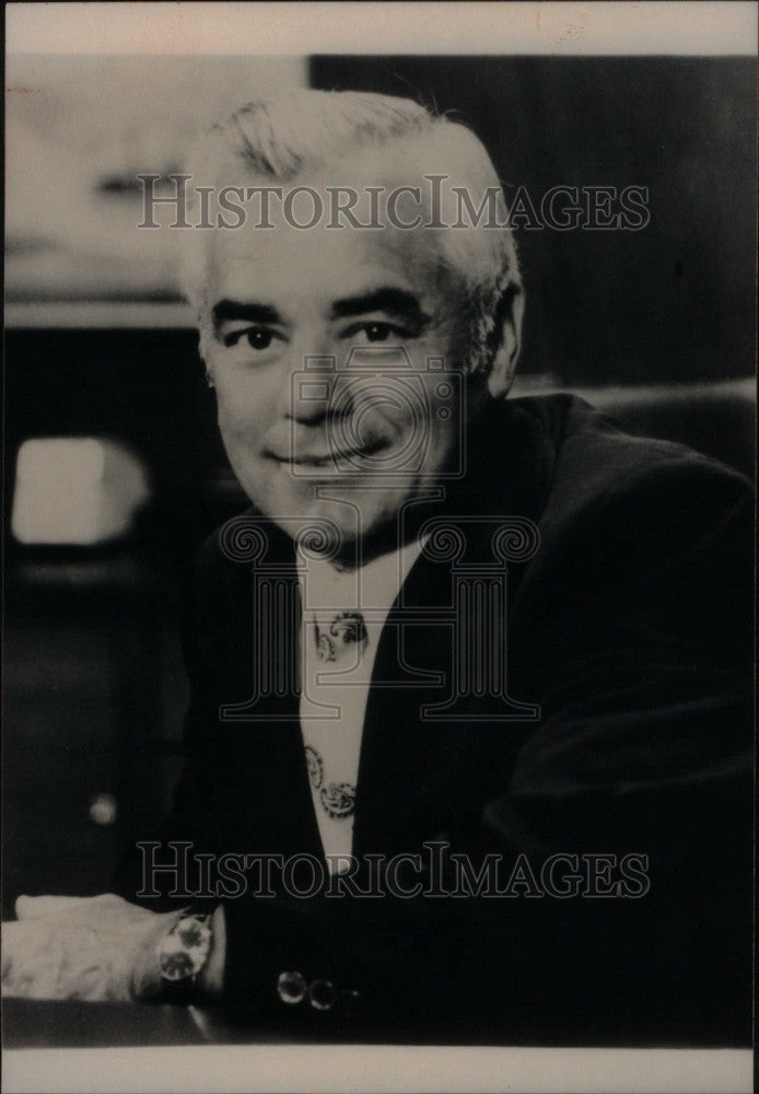 1992 Press Photo Robert Williams Genova Products - Historic Images