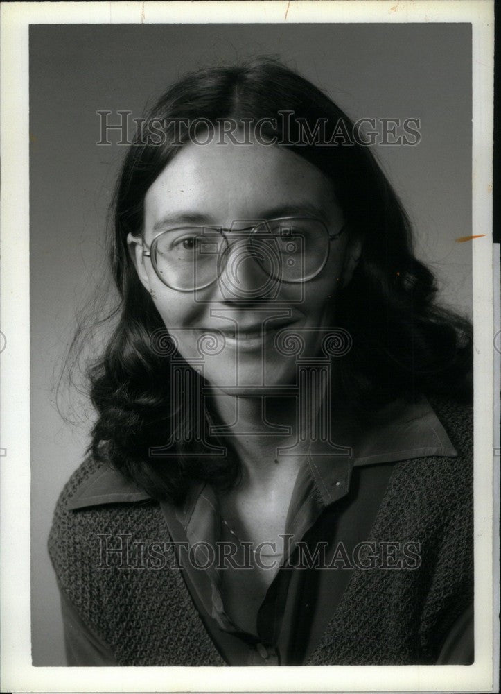 1980 Press Photo Helen Petrauskas Director Emissions - Historic Images