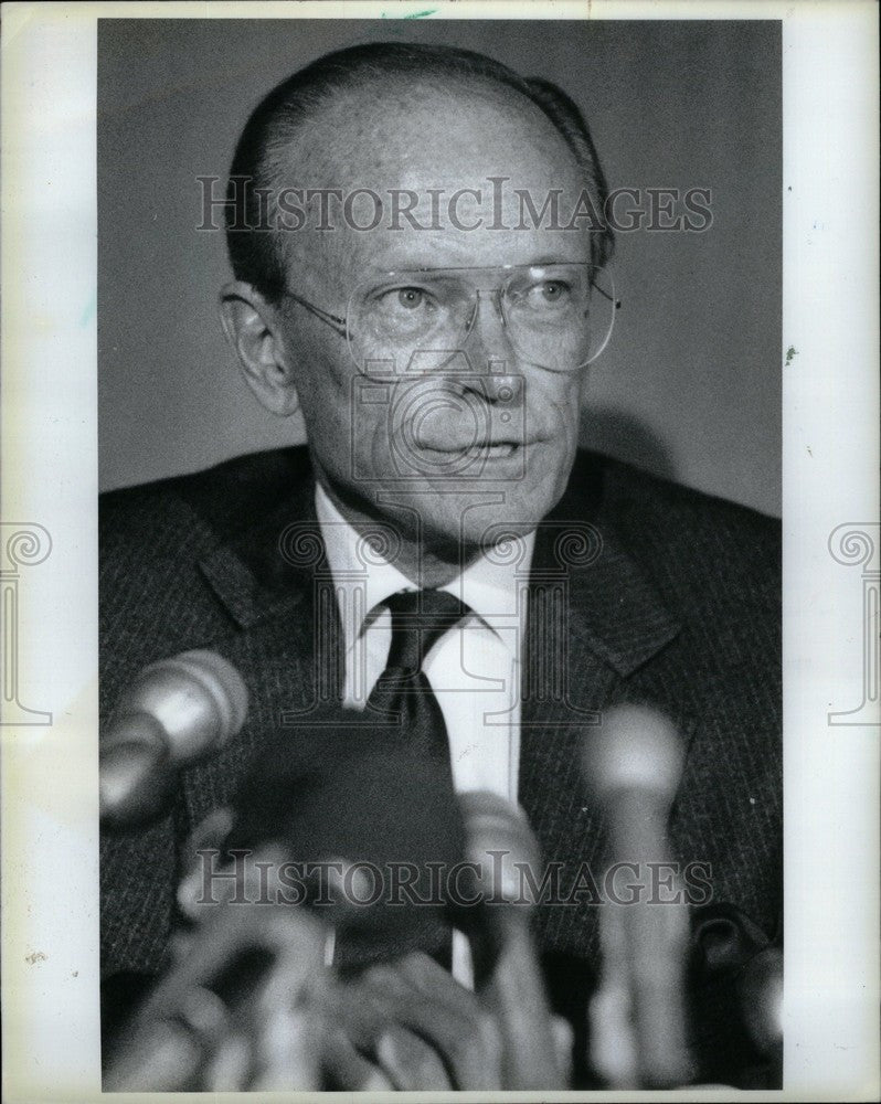 1988 Press Photo Donald Petersen - Historic Images
