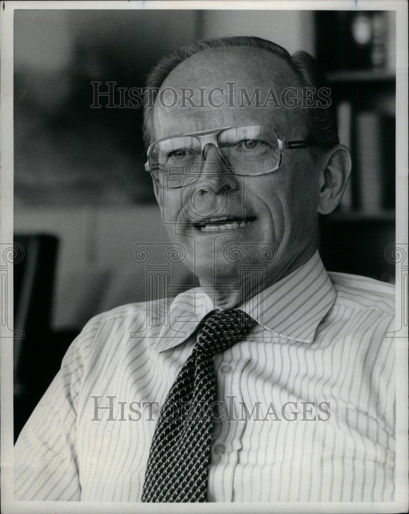 1981 Press Photo Donald Eugene Petersen Businessman - Historic Images