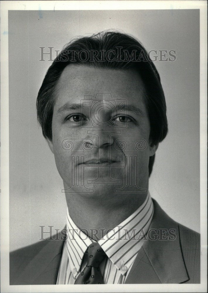 1988 Press Photo Thomas Peters McDonalds Manager - Historic Images