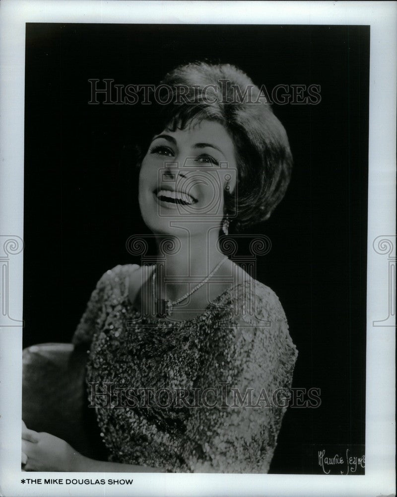 1967 Press Photo Roberta Peters Mike Douglas Show - Historic Images