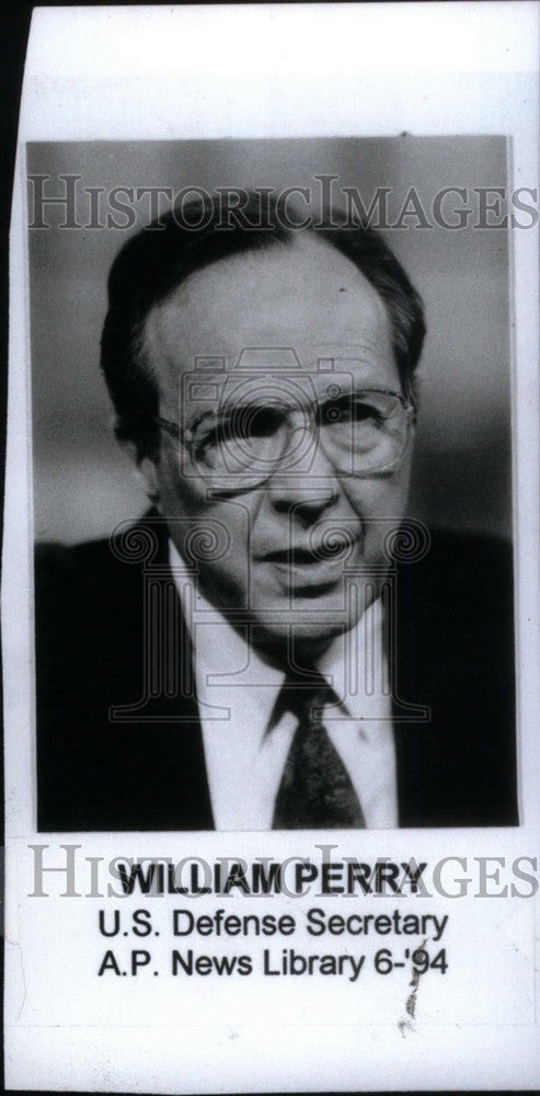 1994 Press Photo William Perry Defense Secretary U. S. - Historic Images