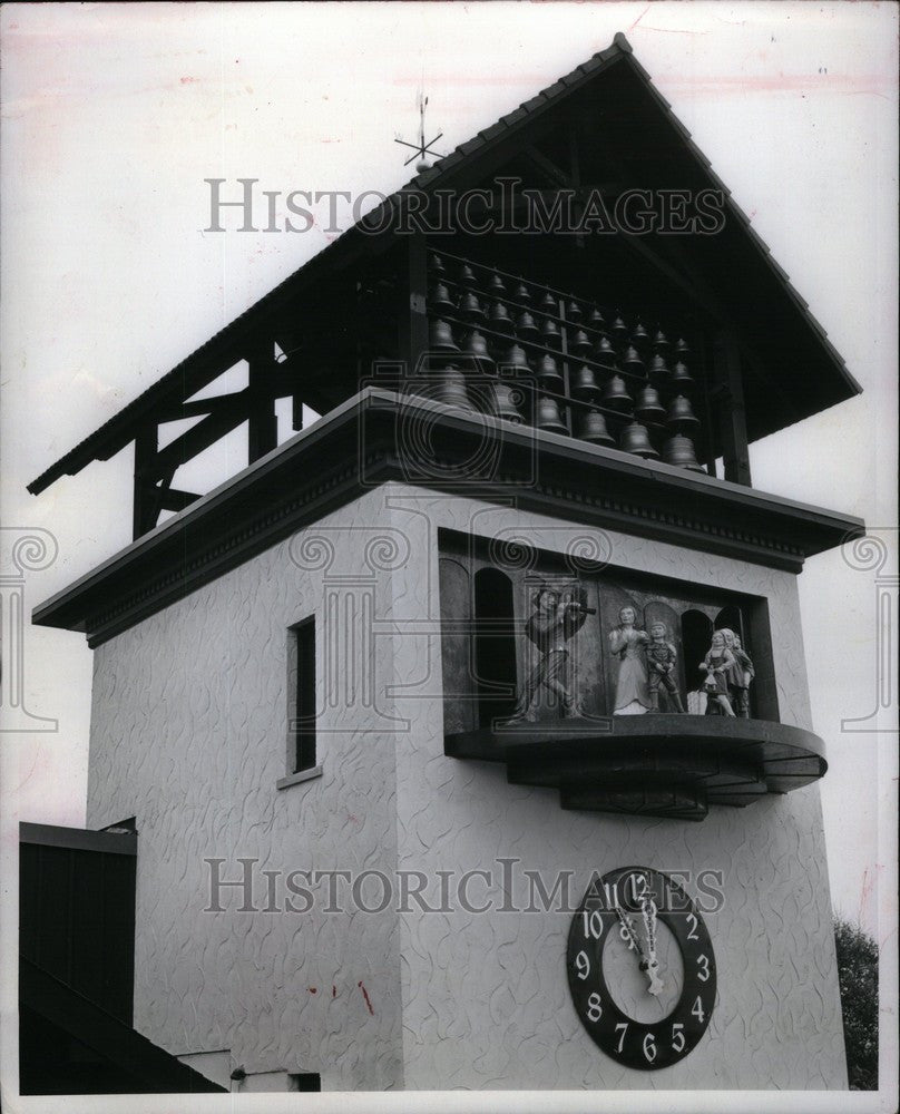 1973 Press Photo Frankenmuth Bavarian glockenspiel inn - Historic Images