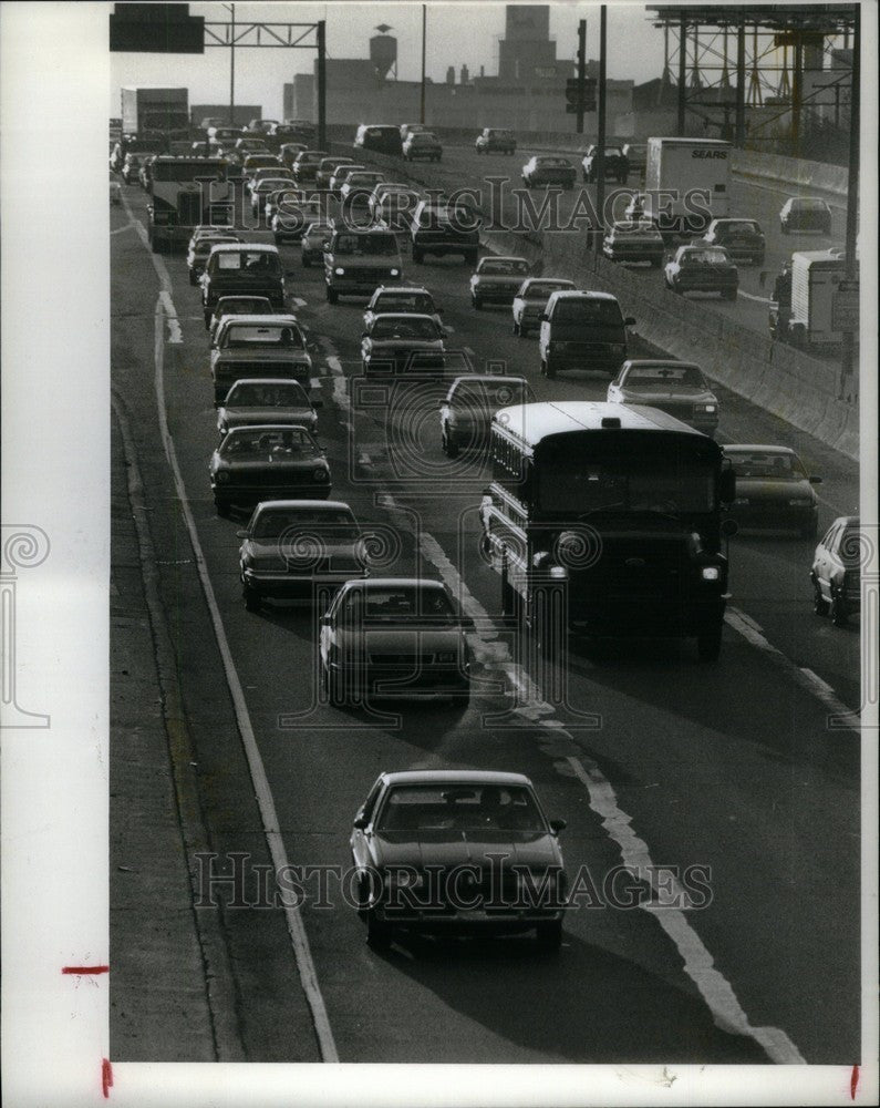 1990 Press Photo cars air pollution smog freeway auto - Historic Images