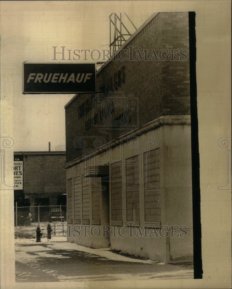 1989 Press Photo Fruehauf Corporation - Historic Images