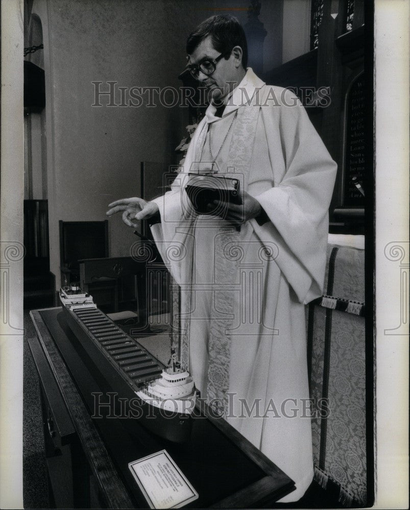 1979 Press Photo Rev. Richard Ingalls remembs tragedy - Historic Images