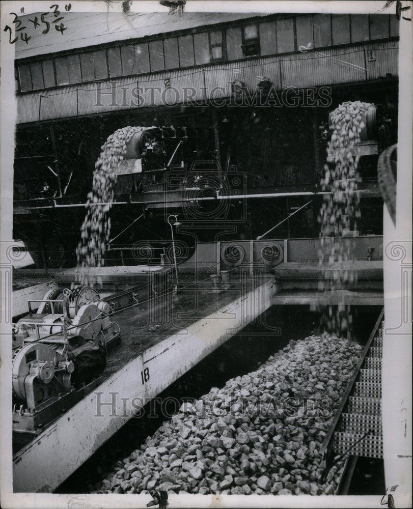 1953 Press Photo Munson - Historic Images