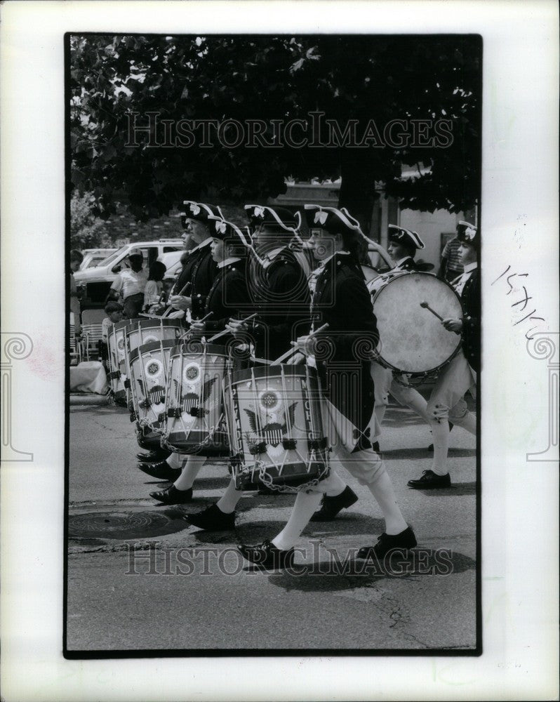 1991 Press Photo The Plymouth Fire and Drum Corps - Historic Images