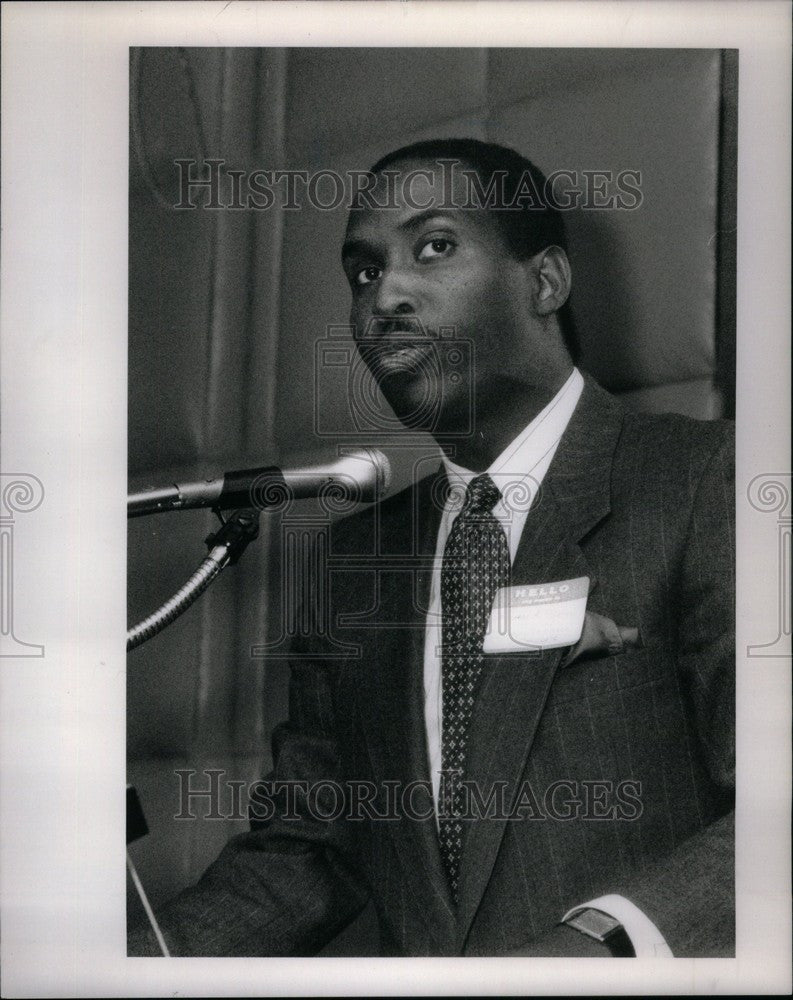 1993 Press Photo Ricardo Solomon Commissioner Summit - Historic Images