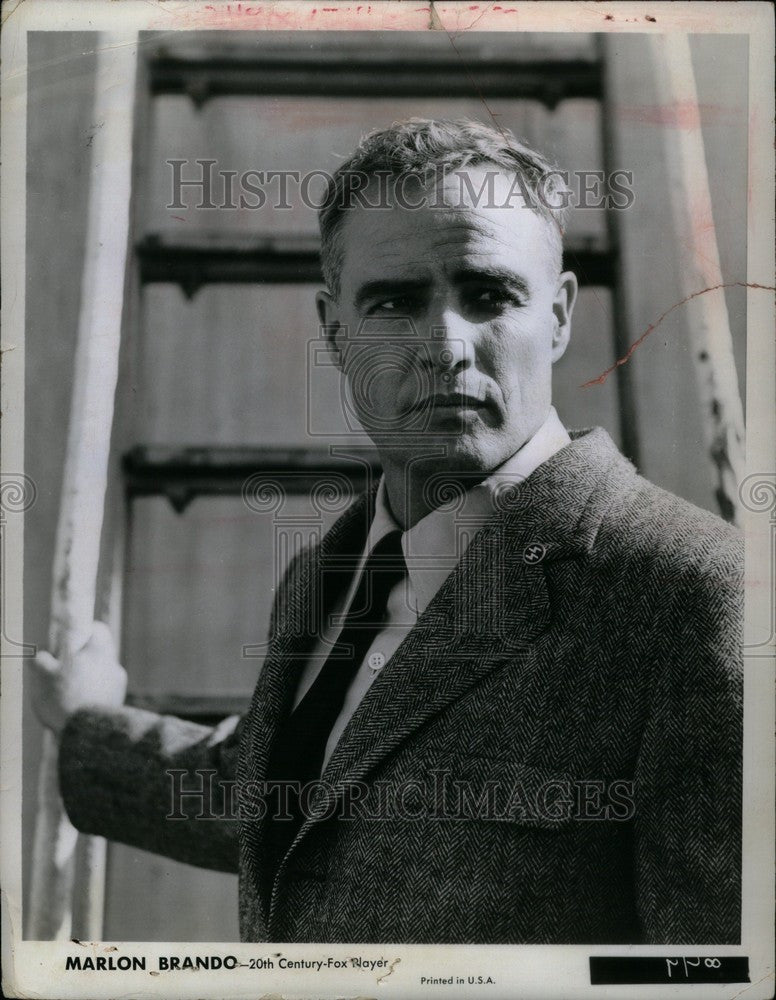 1965 Press Photo Marlon Brando actor Countess Hong Kong - Historic Images