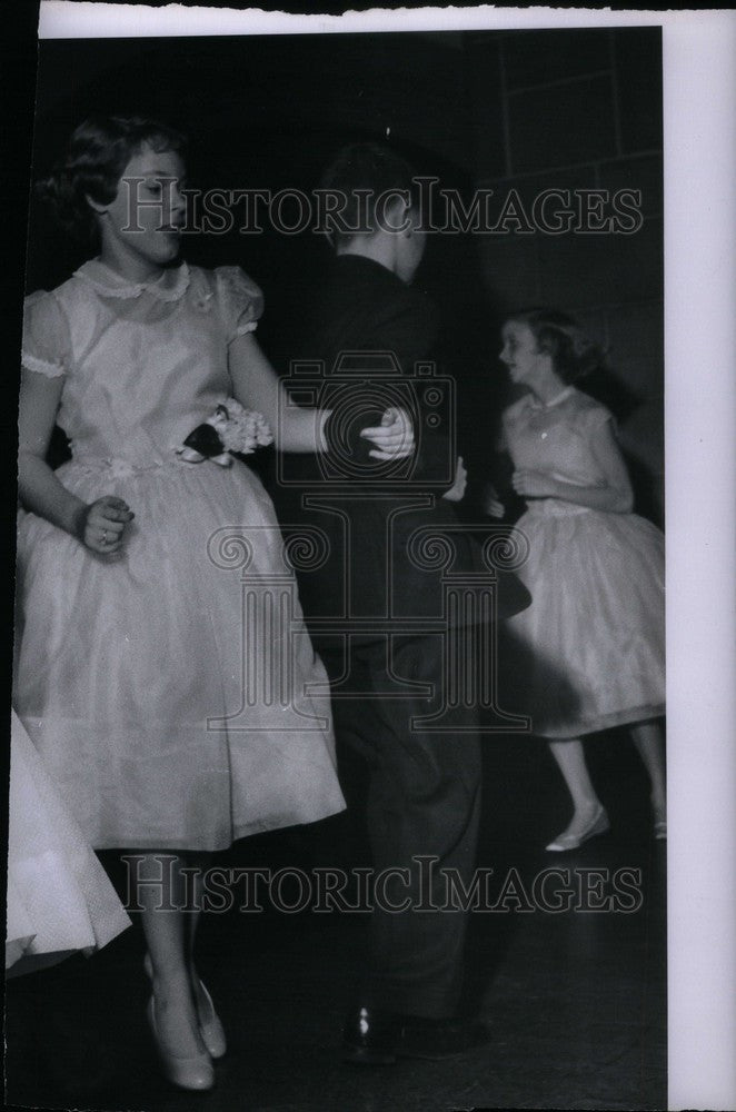 Press Photo Elsie Caulk Tim Martin - Historic Images