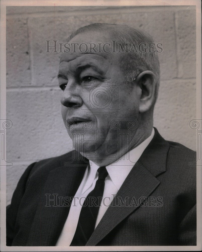 1980 Press Photo JIM STOUT Football Coach - Historic Images