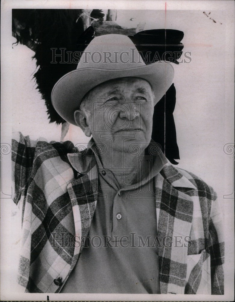 1967 Press Photo Walter Brennen American Indian Trail - Historic Images