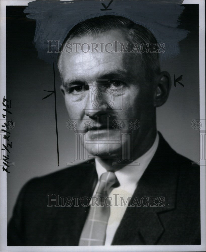 1956 Press Photo John E. Brennan Auto Chrysler Exec. - Historic Images