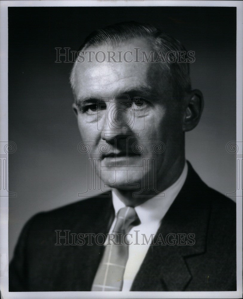 1957 Press Photo John E. Brennan Vice President Chrysle - Historic Images