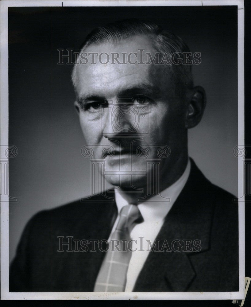 1960 Press Photo John E. Brennan VP Director Chrysler - Historic Images