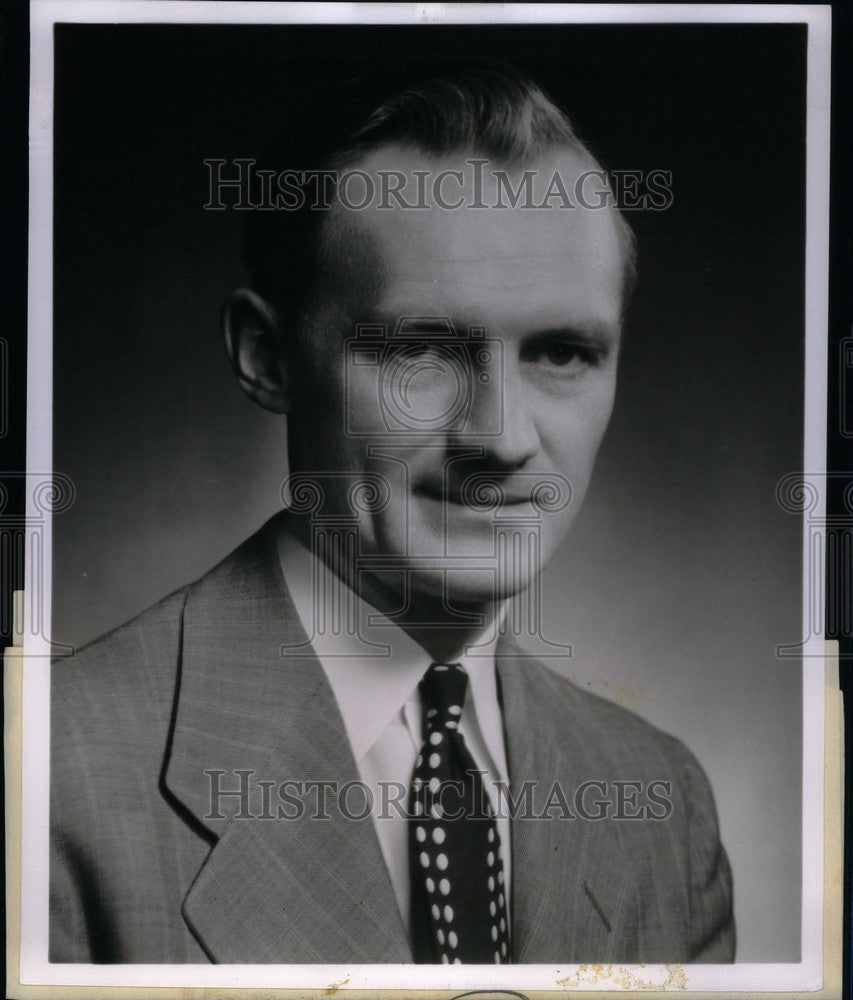 1953 Press Photo John Brennan General Manager Chrysler - Historic Images