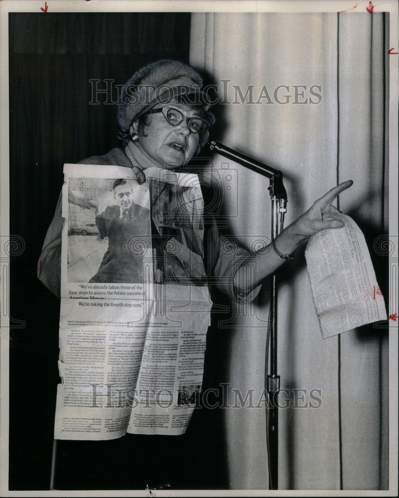 1967 Press Photo GM Stockholder Wilma Soss Cobo Hall - Historic Images