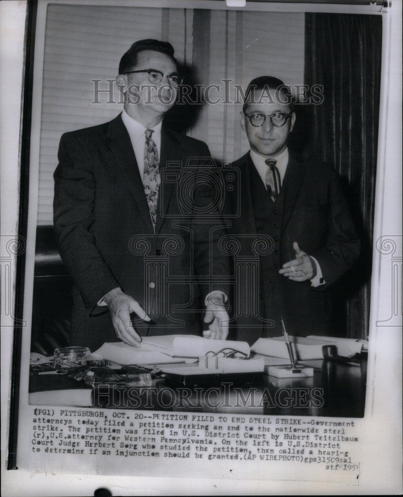 1959 Press Photo Government attorneys Judge Herbert - Historic Images