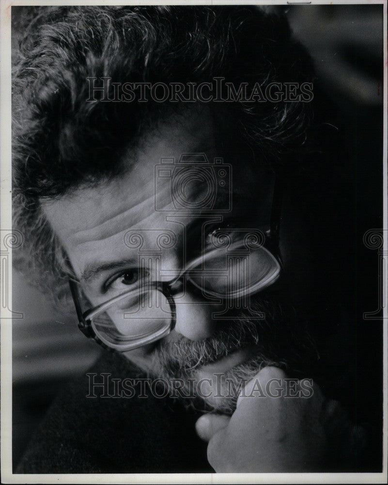 1980 Press Photo Michigan Sculptor Jim Pallas Artwork - Historic Images