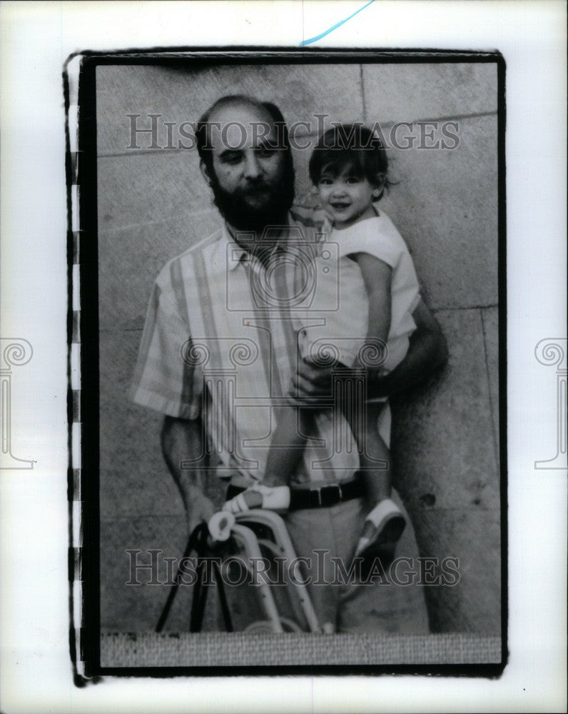 1990 Press Photo Saddam Hussien Rocco Palazzolo Iraq - Historic Images