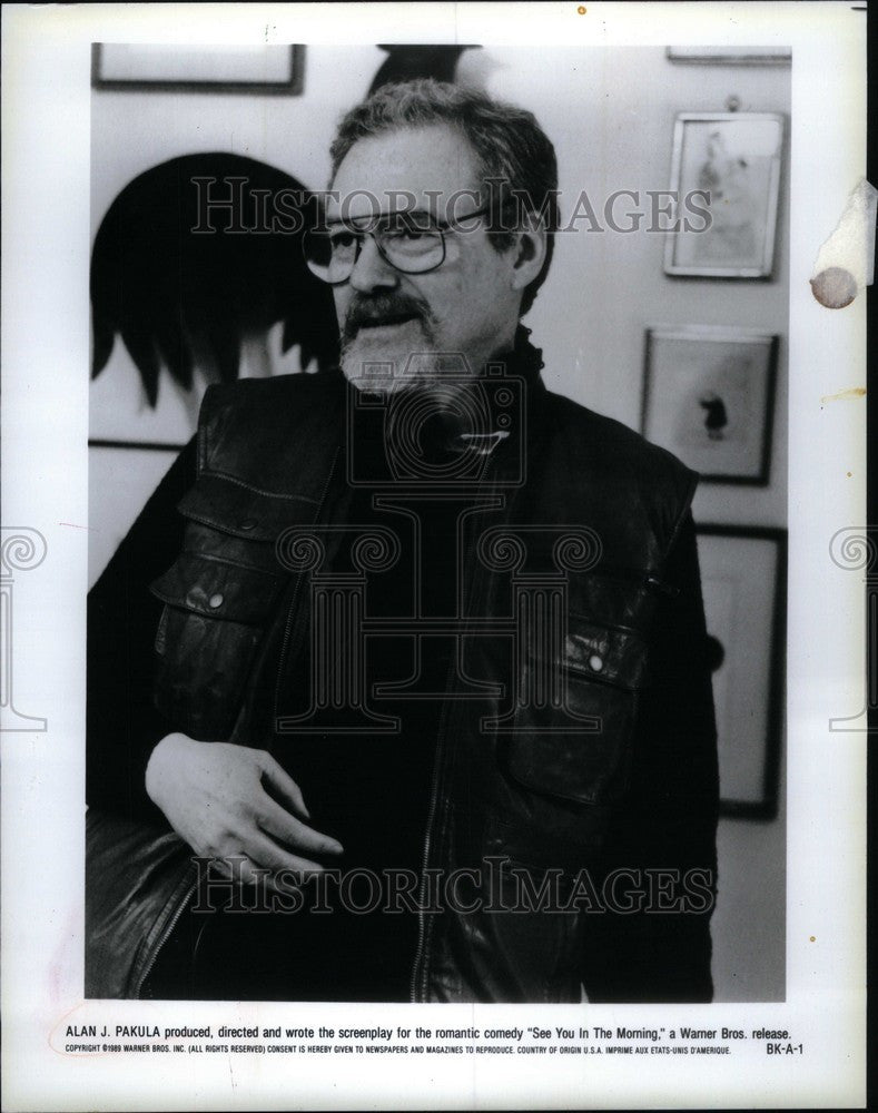 1989 Press Photo Alan J. Pakula American writer. - Historic Images