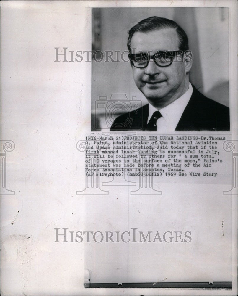 1969 Press Photo Thomas O. Paine Scientist - Historic Images